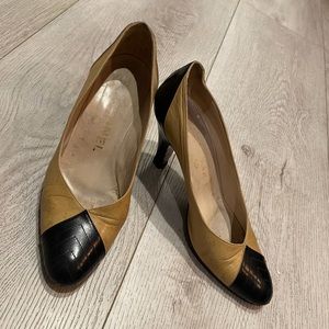 Chanel Classic Two tone Pumps